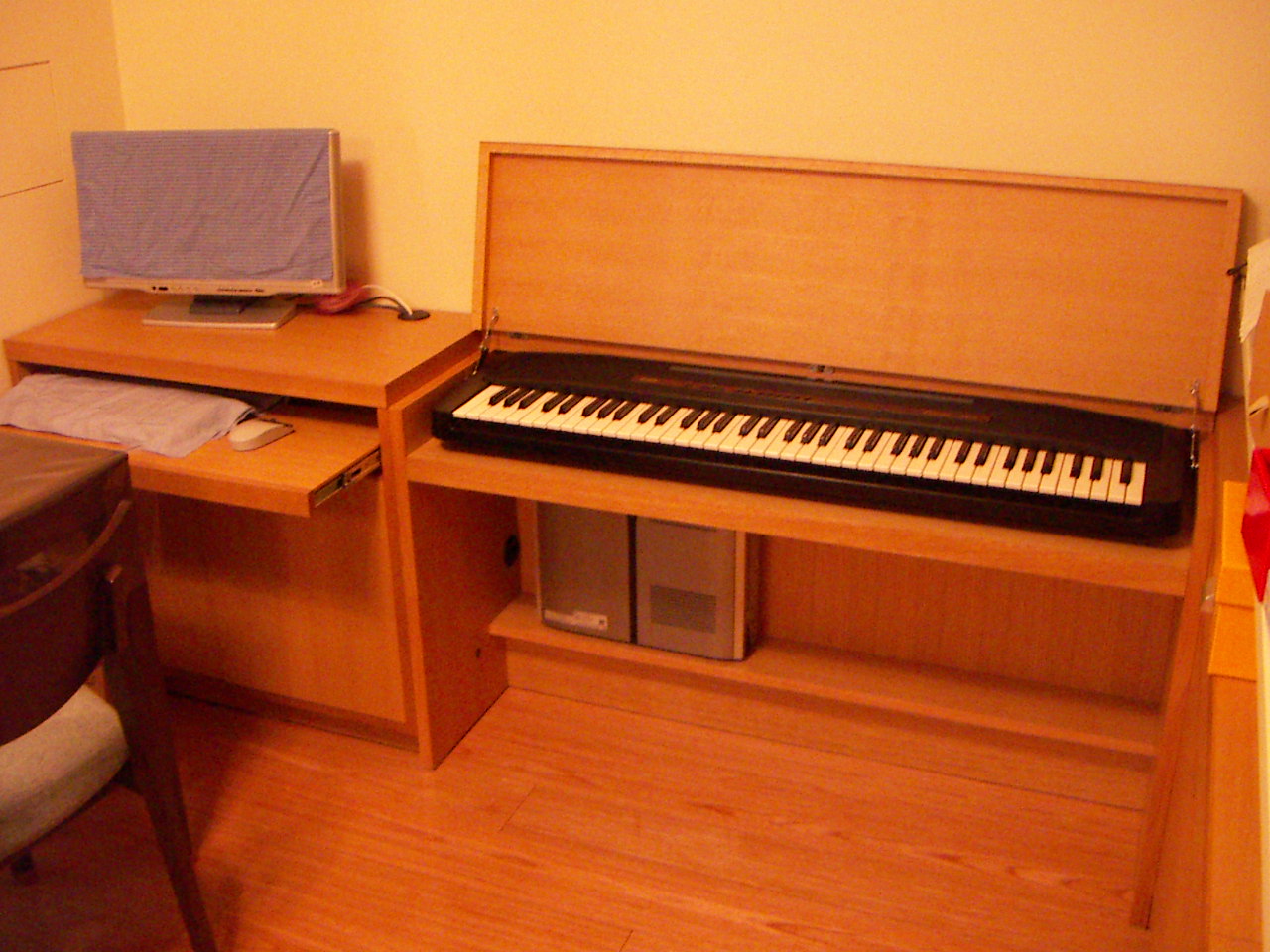 オーダー家具で電子ピアノを収納する方法 Carver Wood Club